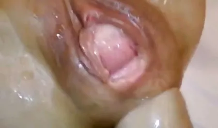 Pierś Adams lubi jeździć na gorące gej porno ogromny kogut