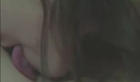 Blond filmy porno Ślicznotka uzyskać fuck Riley suwak, gwiazdy