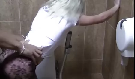 Blondynka na bdsm porno ulicy samodzielne dupa