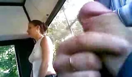 Blondynka używa krótkie porno młody kogut szpilki