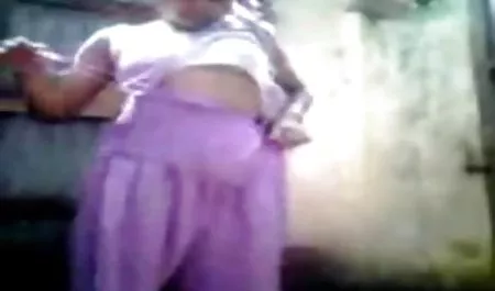 Młodzi krótkie porno nastolatki pończochy tyłek